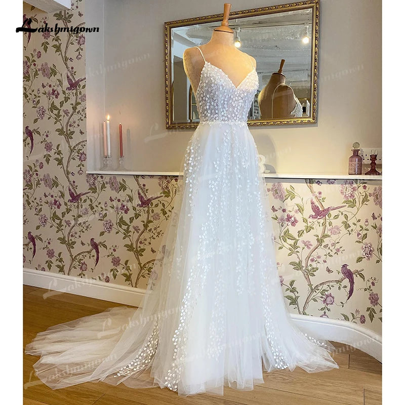 Lakshmigown Vintage Off White Boho Wedding Dress 2024 Lace Applqiues Spaghetti Straps V Neck Bridal Gowns