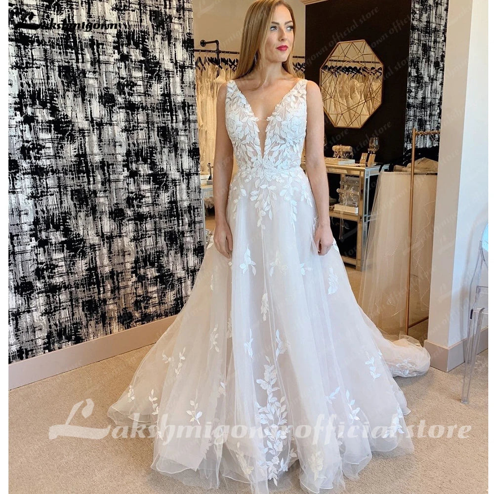 Roycebridal A line Wedding Dresses V-neck Custom-Made Court Train Appliques Sleeveless Bridal Gown  Robe De Mariée