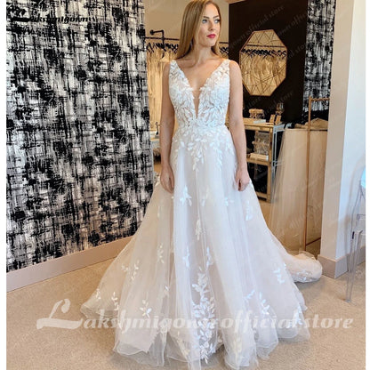 Roycebridal A line Wedding Dresses V-neck Custom-Made Court Train Appliques Sleeveless Bridal Gown  Robe De Mariée