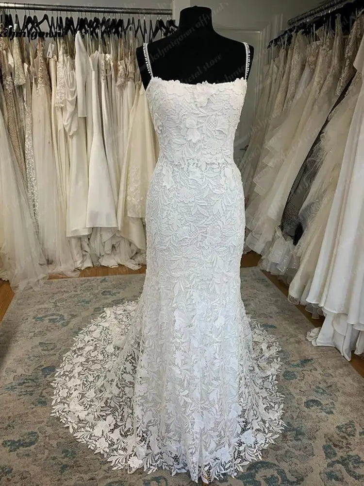 Lakshmigown Lace Mermaid Wedding Dress Scoop Neck Lace Applique Spaghetti Straps Bridal Gown