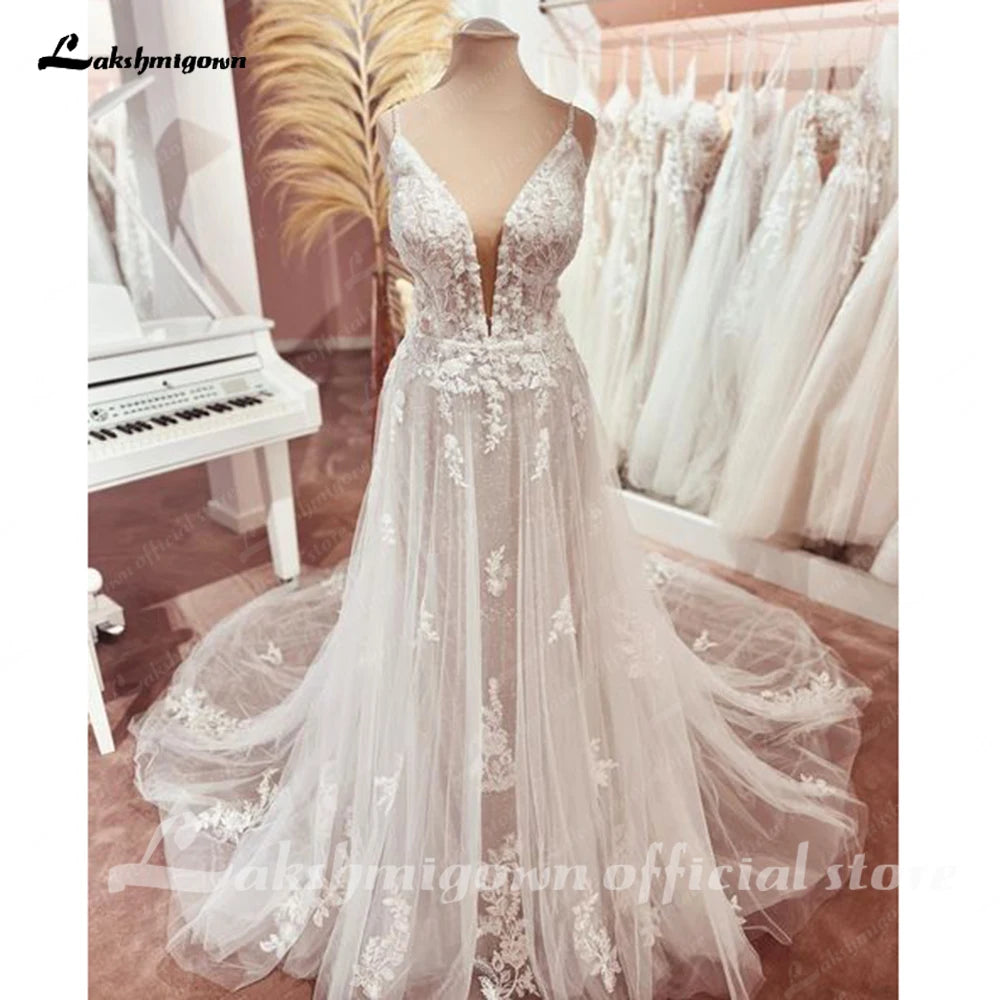 Lakshmigown Bohemian Lace Wedding Dresses V-Neck Appliques Spaghetti Strap A-Line Beach Bridal Dress