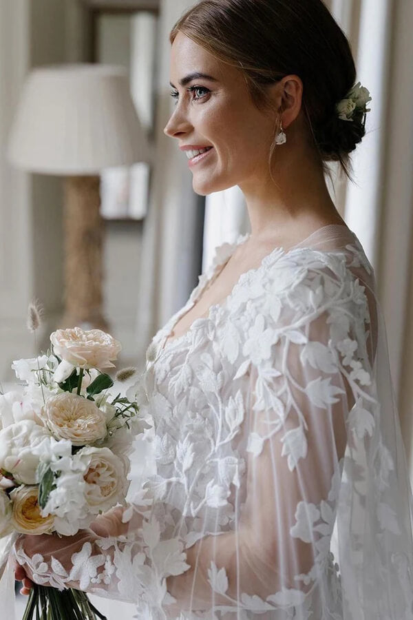Tulle Sheath Sweetheart Neck Wedding Dresses With Floral Appliques, MW890 | vintage wedding dress | bridal gown | bohemian wedding dress | musebridals.com