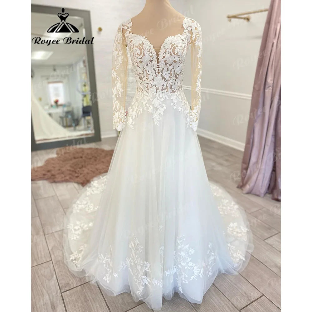 Vintage Boho Lace Long Sleeve Open Back Wedding Gown for Women  Appliques Wedding Dress with V Neck Bridal Gown Custom Made