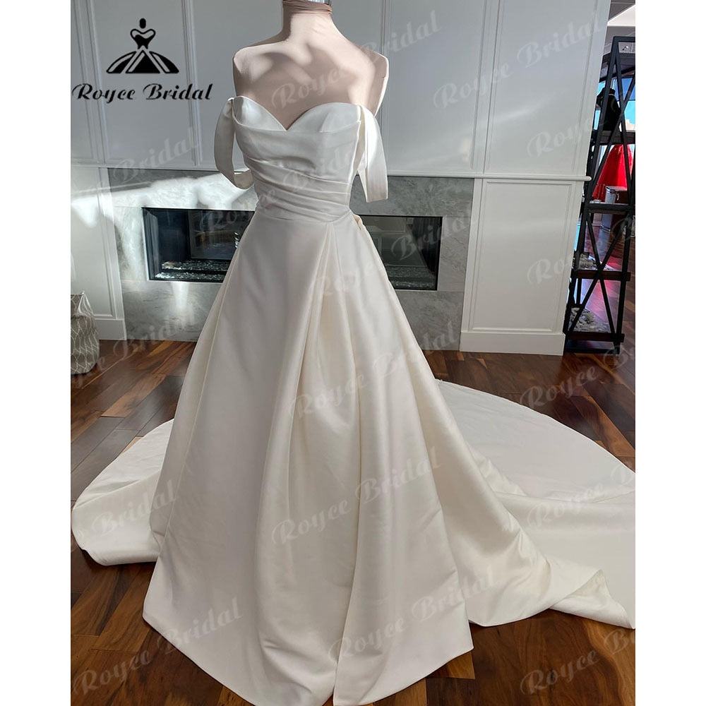 Roycebridal Vintage Off the Shoulder Satin Sweetheart Neckline Pleats Wedding Dress with Cap Short Sleeve 2025 Bridal Gowns robe de mariée