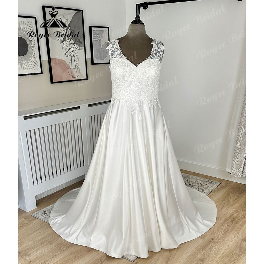 Roycebridal Vintage Plus Size Soft Satin Lace Bodice A Line V Neck Wedding Dress for Women  Illusion Back Bridal Gown vestidos de noche
