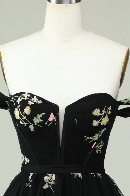Cute A Line Sweetheart Black Short Homecoming Dress with Embroidery