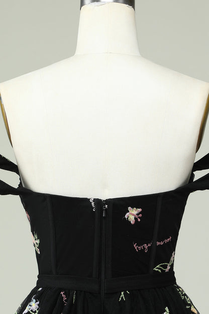 Cute A Line Sweetheart Black Short Homecoming Dress with Embroidery