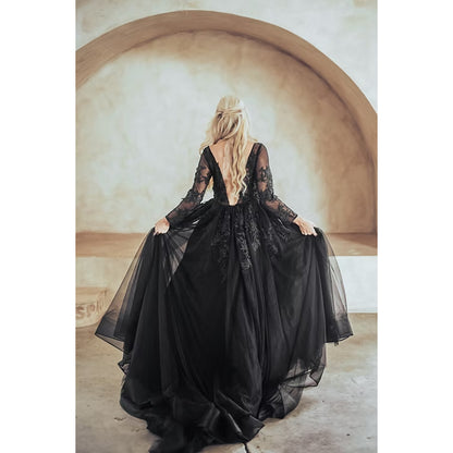 Sexy Split O Neck Long Sleeve Open Back Lace Appliques Tulle A Line Gothic Black Wedding Dress