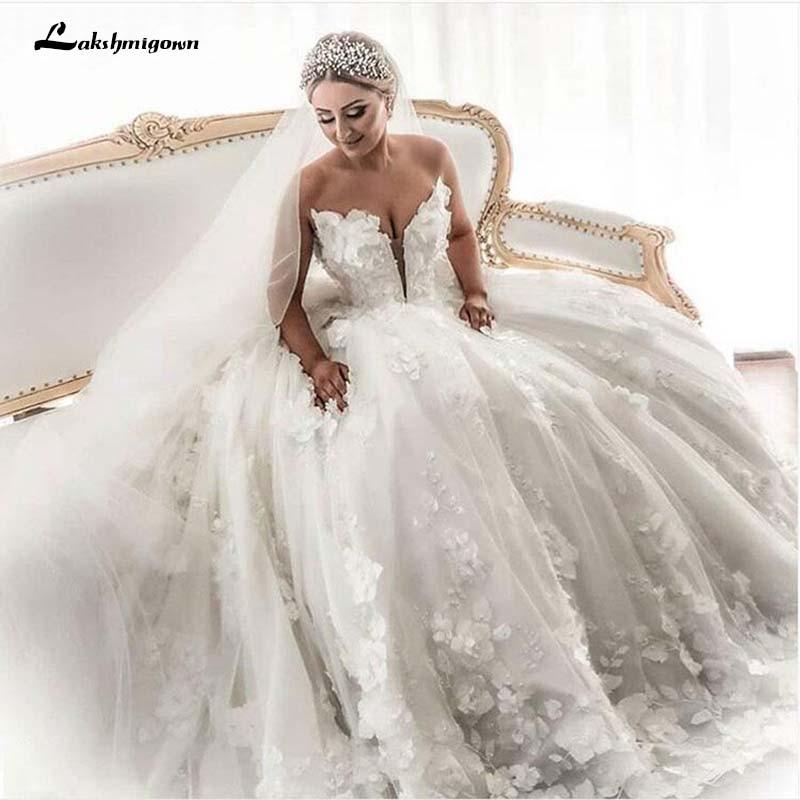 3D Flowrers Ball Gown Wedding Dresses Luxury Lace Appliqued