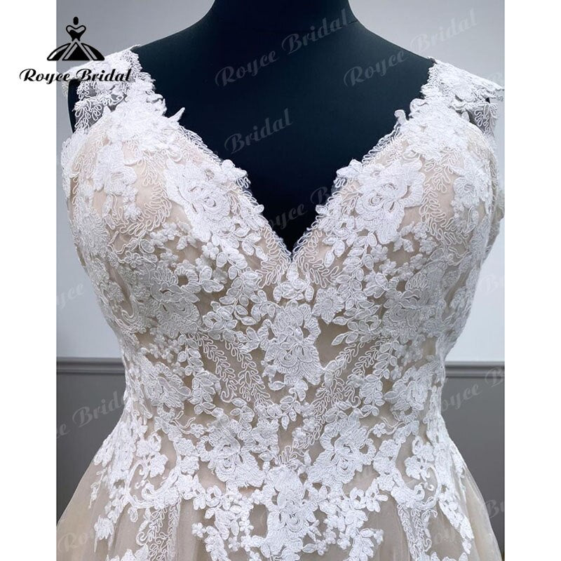 Robes De Mariage Gorgeous Plus Size V Neck Lace Appliques Backless Champagne Wedding Dress