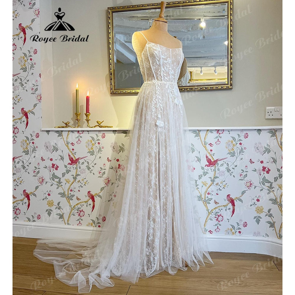 Roycebridal Vintage Lace Appliques Boho Beach Women Wedding Dress 2023 Bridal Gowns Open Back Spaghetti Straps robe de marie
