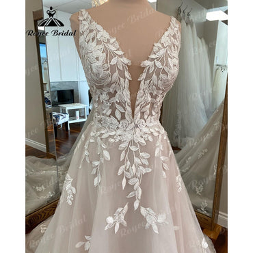 Vintage Deep V Neck Lace Applique A Line Beach Women Wedding Dress 2025 Birdal Gown Custom Made vestido de casamento Roycebridal