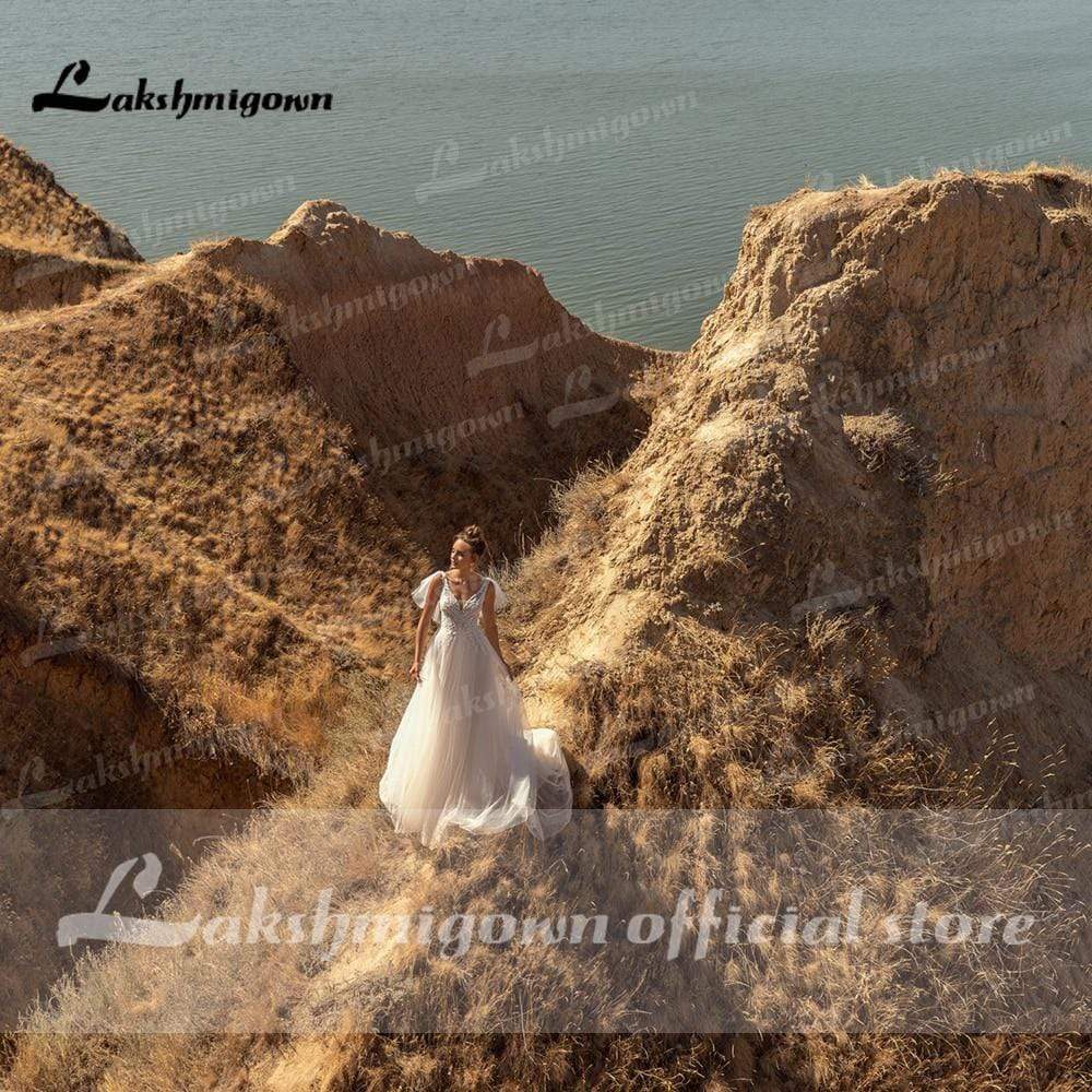 Beach Boho O Neck Lace Sleeveless Wedding Dresses - ROYCEBRIDAL OFFICIAL STORE
