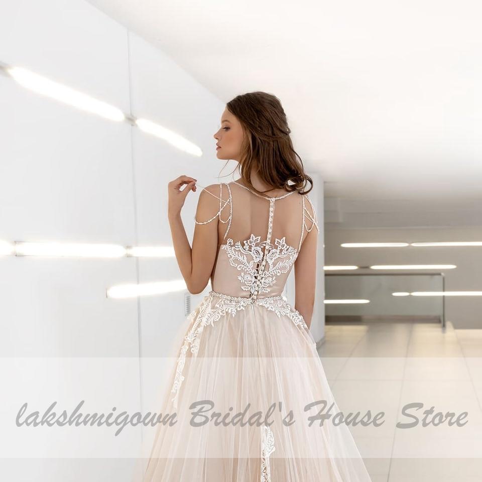 Classic Champagne Wedding Dress V-Neck Lace Appliques Princess