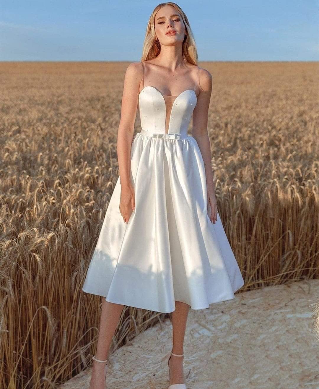 Elegant Short Wedding Dress A-Line Knee Length Sleeveless