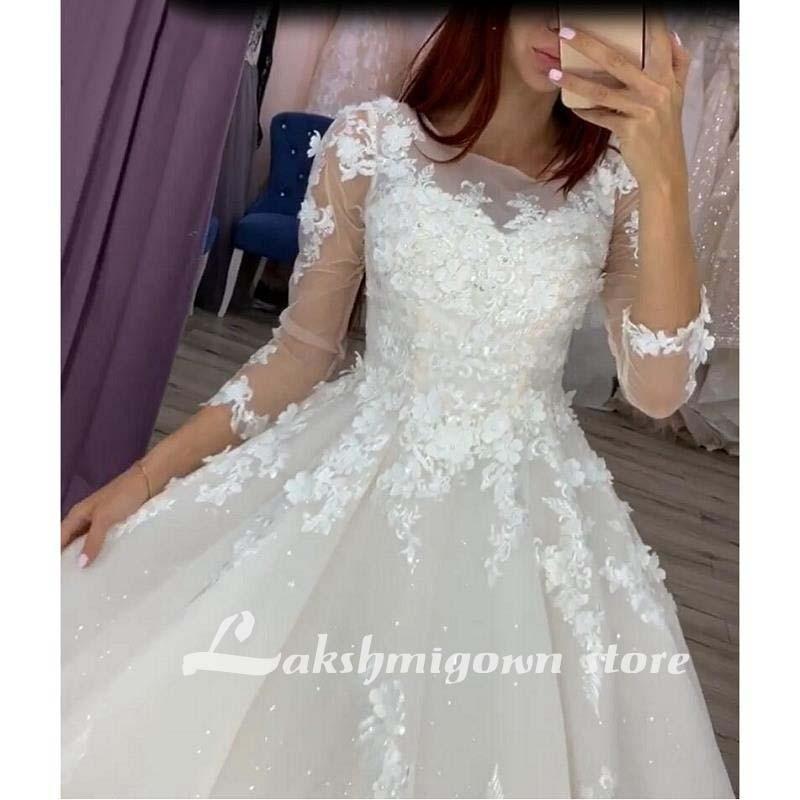 Ivory Lace Appliques Tulle Organza Floor-length Ball gown Wedding dress