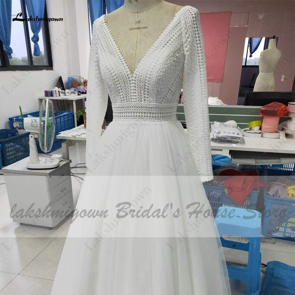 Lace Long Sleeve Wedding Dress Backless V Neck Long Sleeve