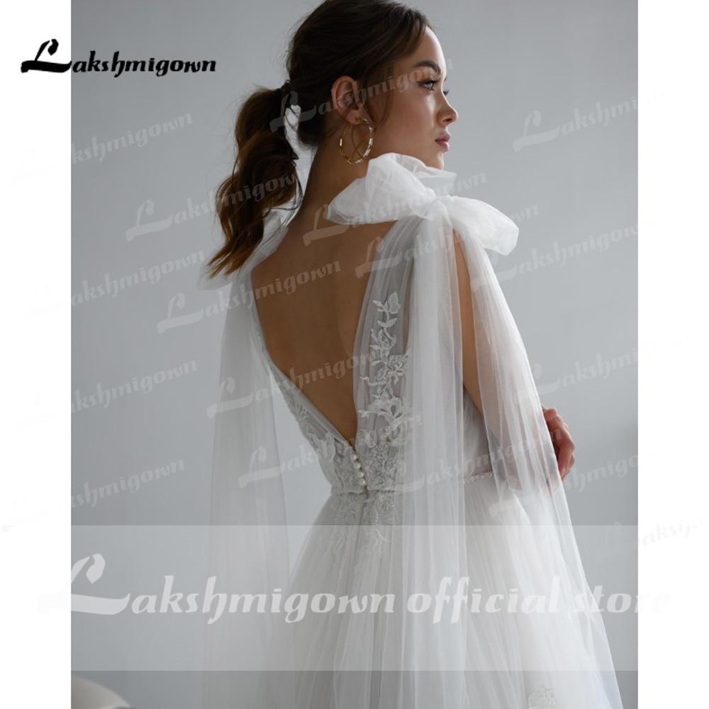 Lace Tulle Backless V Neck Bow Wedding Dresses