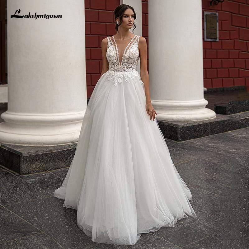 Lakshmigown Charming Lace Appliqued Wedding Dresses Beach Bride Gowns V-Neck Sleeveless A-line Tulle Country Party Dresses