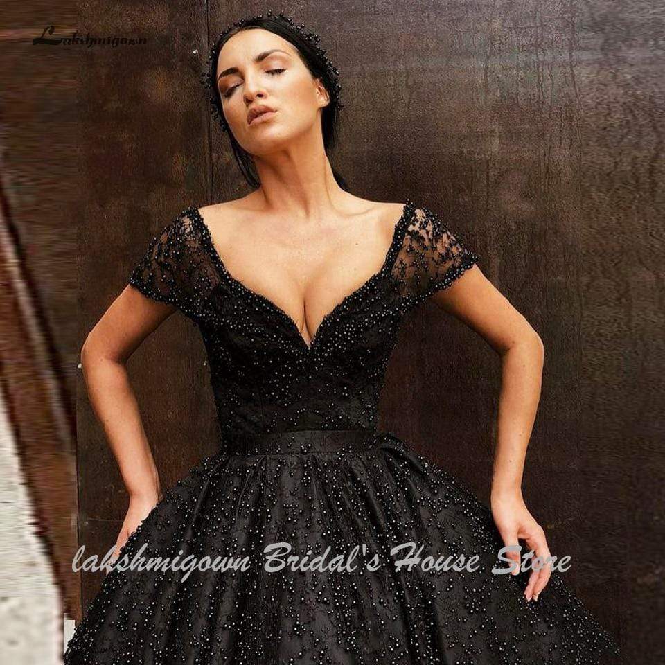 Luxury Black Pearls Wedding Dress Floor Length