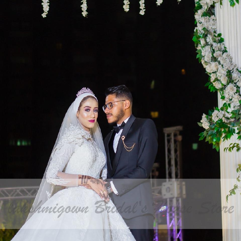 Luxury Muslim Wedding Dresses Long Sleeve Vintage Lace Beade