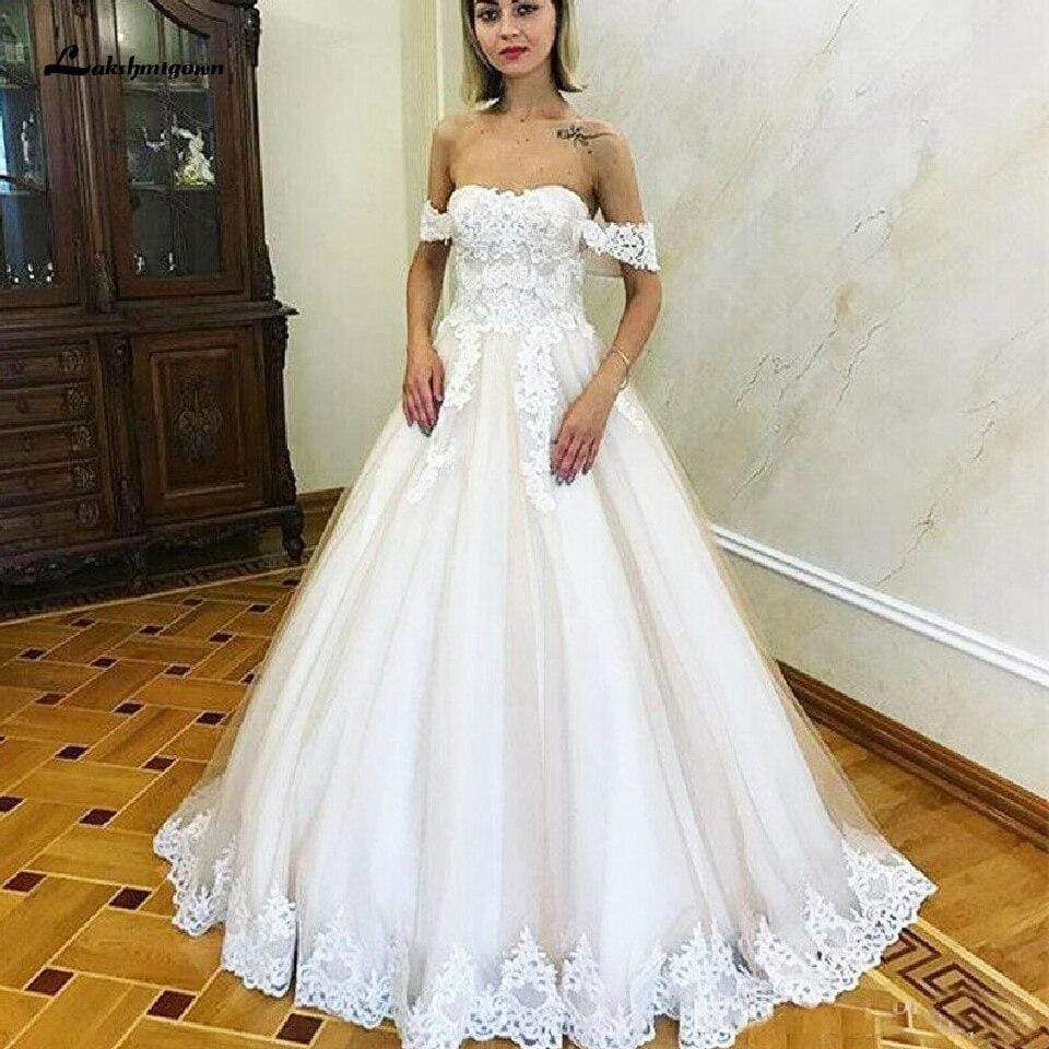 Off Shoulder Princess Bridal Gown Vintage Lace Appliques Wedding Dresses
