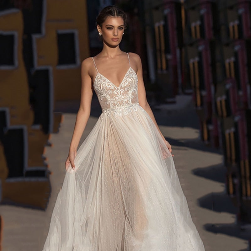 Eightree Beach Wedding Dress Boho vestido de noiva Bohemian Lace Bridal Dress Backless Spaghetti Straps V Neck Wedding Gowns - ROYCEBRIDAL OFFICIAL STORE