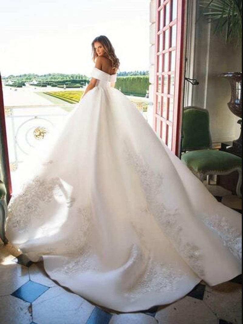 SoDigne Satin Ball Gown 2021 Simple Off The Shoulder Boho Lace Bridal Dress Princess Wedding Gowns Plus Size Long Tail