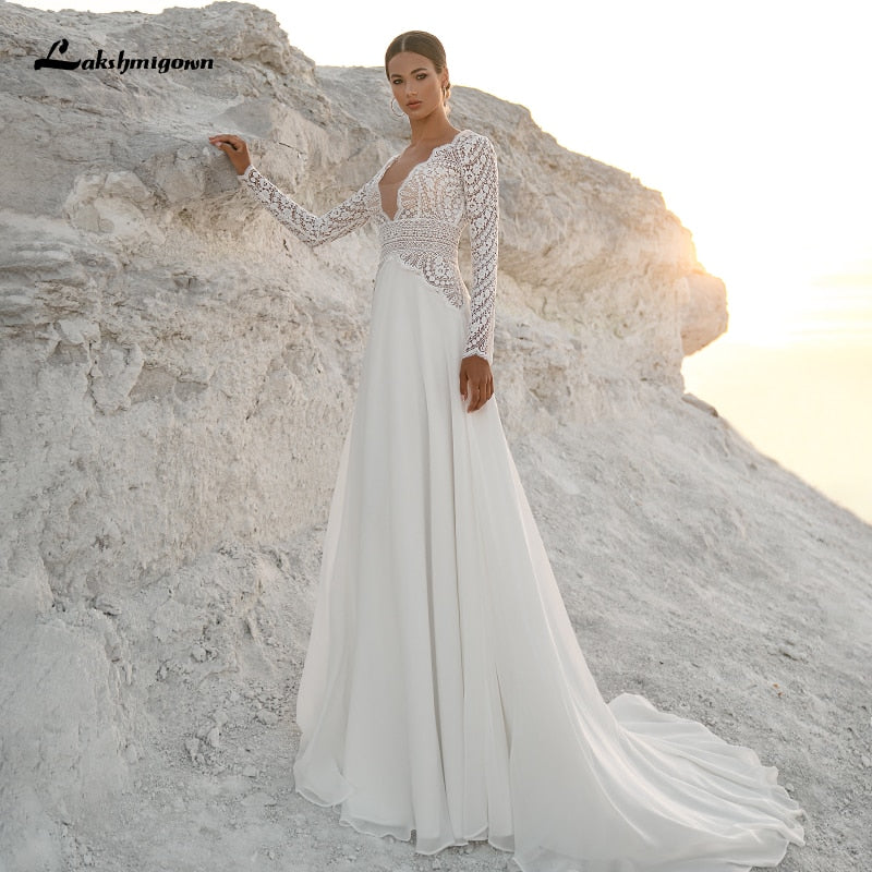 Vintage Lace Long Sleeves Boho Wedding Dresses 2021 V Neck Bohemian Chiffon Bridal Dress Hochzeit Longue Robe 2021