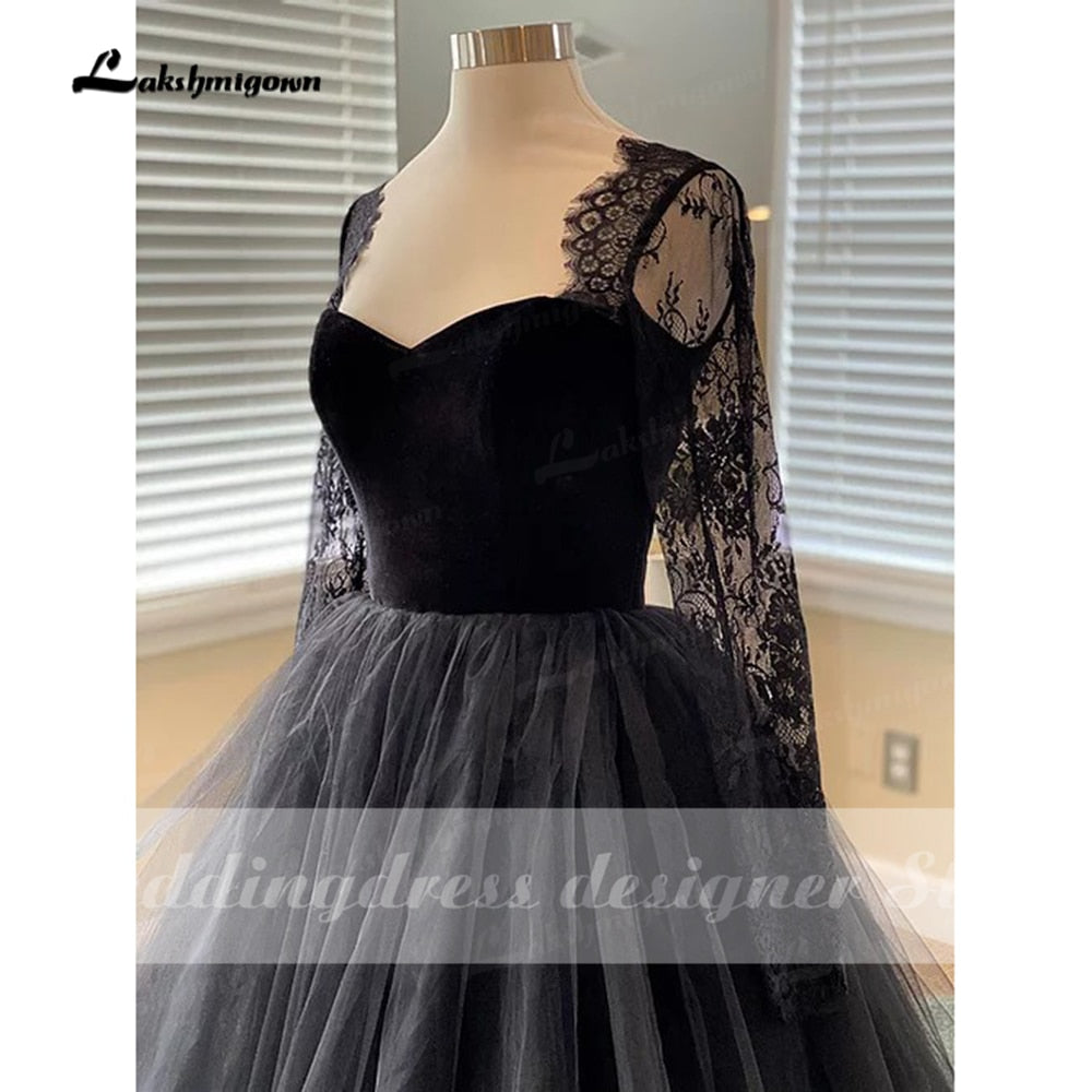 Simple Gothic Black Wedding Dresses 2021 Long Sleeves Boho A-line Bridal Dress Vintage Sweetheart Wedding Gowns vestido de novia