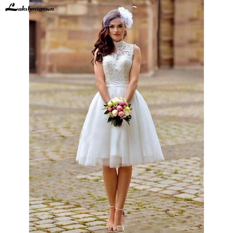 Elegant Lace Appliques Wedding Dresses Short Boho Beach Bridal Gowns Cheap High Neck Backless Knee Length Bohemian Bridal Dress