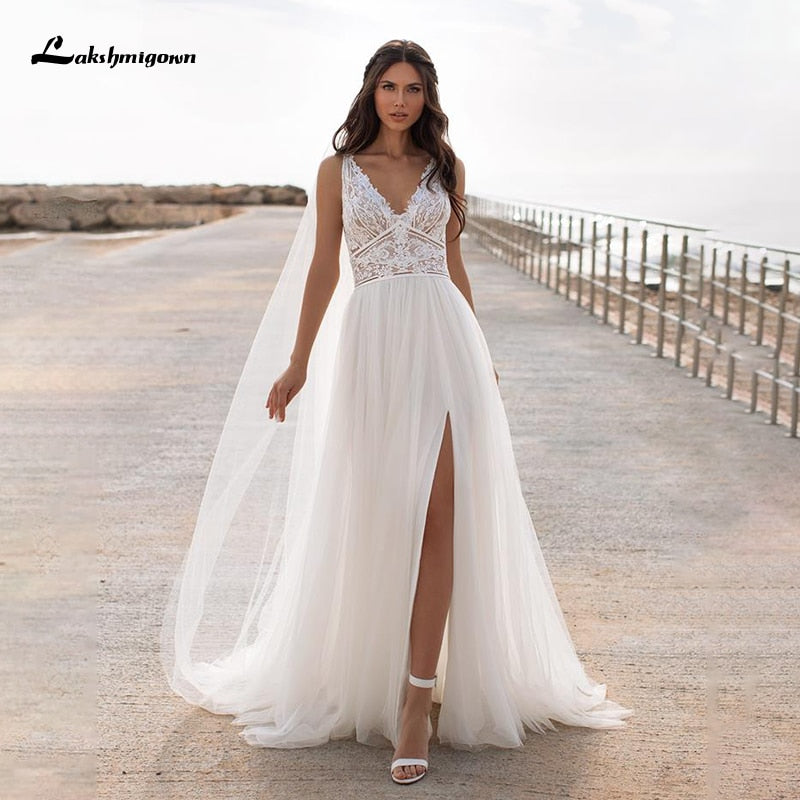 Lakshmigown High Slit A Line Wedding Dresses 2021 V Neck Backless Lace Appliques Boho Beach Tulle Bridal Gown vestido de novia