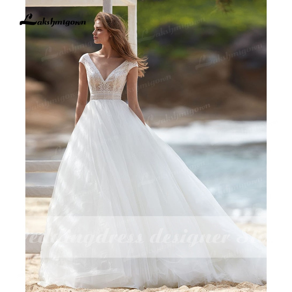 2022 vestido Boho Wedding Dresses A-line Lace Bodice Off-white Tulle Beach Bridal Gown V-neck Cap Sleeves robe femme mariages
