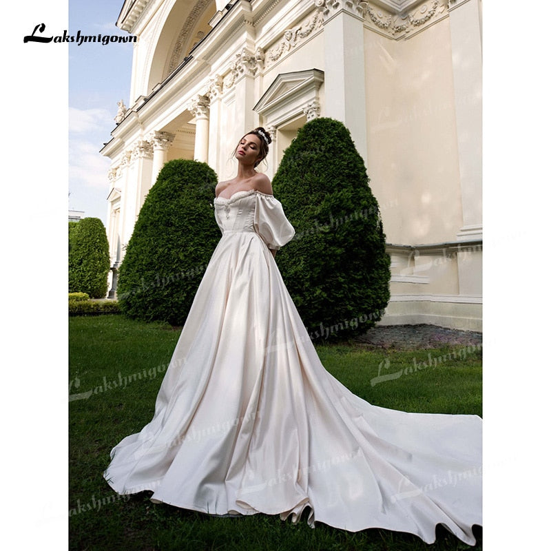 Soft Satin A-Line Wedding Dresses Sweetheart Neck Puff Half Sleeve With Beading Corset Open Back Chapel Train Bride Gowns Pleat