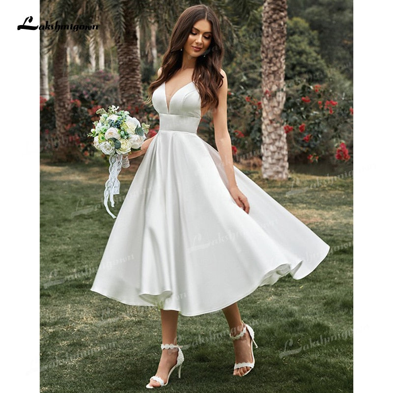A-Line/Princess Spaghetti Strap Wedding Dress Ruffles V-neck Sleeveless Soft Satin Tea-Length Backless Simple vestidos de novia