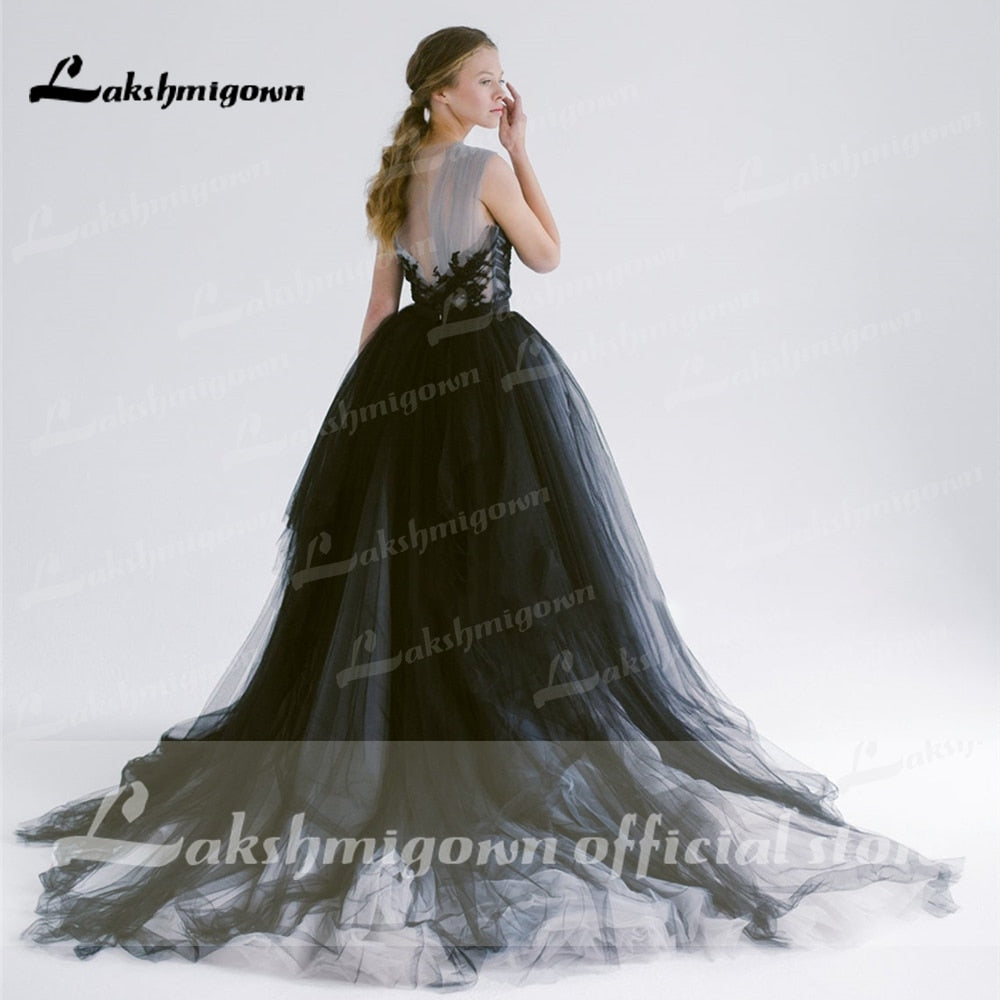 Silver and Black Two Stones Wedding Gowns with Crystals Sexy Bridal Dress robes de mariee Gothic Black Wedding Dresses