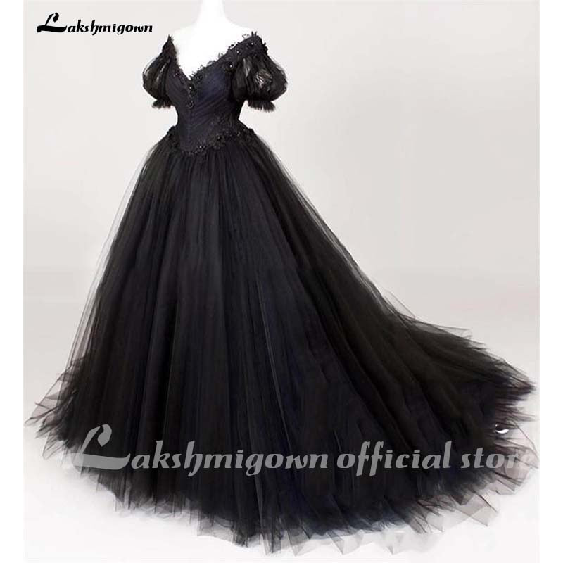 Gothic Black Plus Size Wedding Dresses 2021 A Line Short Sleeves Vintage Lace Arabic African Country Beach Cheap Wedding Bridal