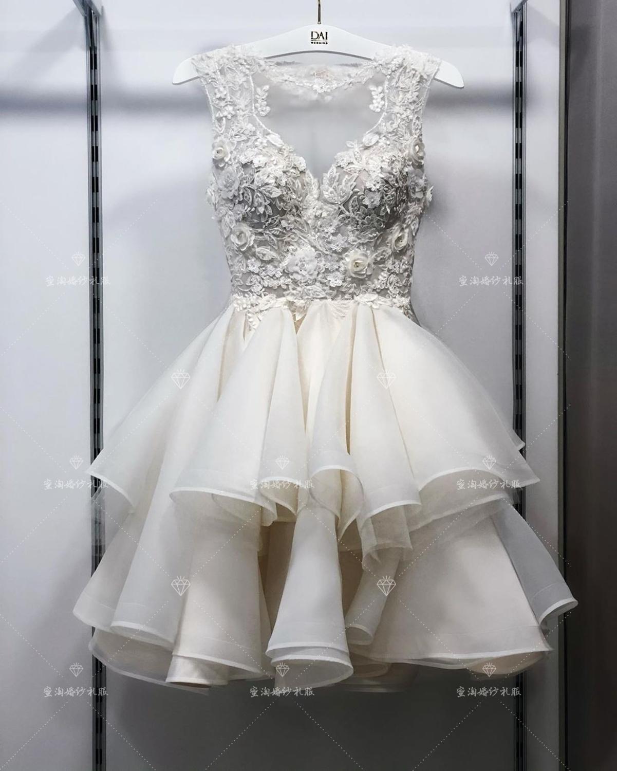 Short Wedding Dress 2024 Appliques Flowers Lace Top Bride Dresses Mini –  ROYCEBRIDAL OFFICIAL STORE