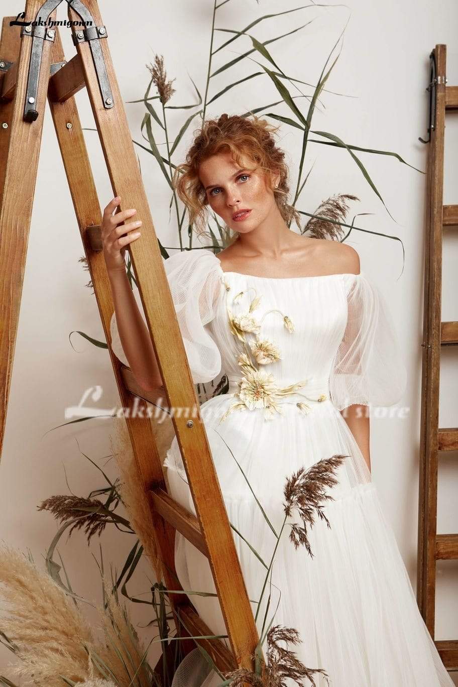 Simple tulle Wedding Dress  Elegant Bridal Gowns A-Line