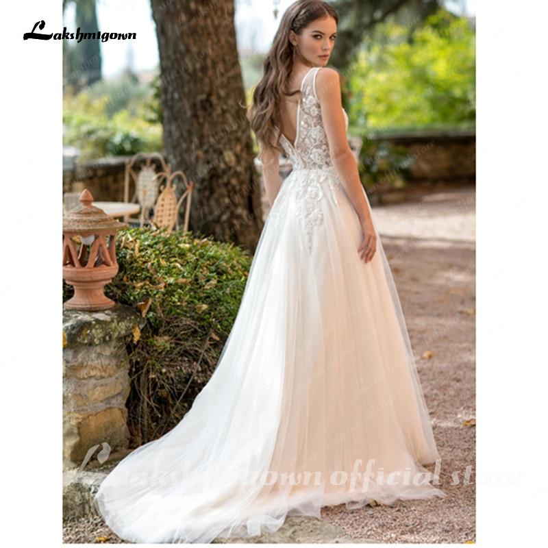 V-Neck  Lace Wedding Dress Applique Sleeveless