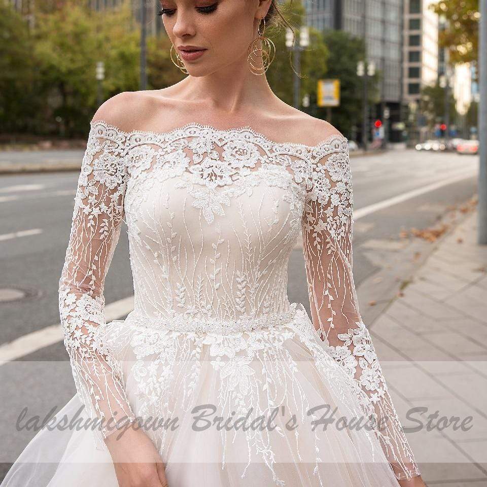 Vintage Lace Bride Dress Off Shoulder Princess Wedding Gowns