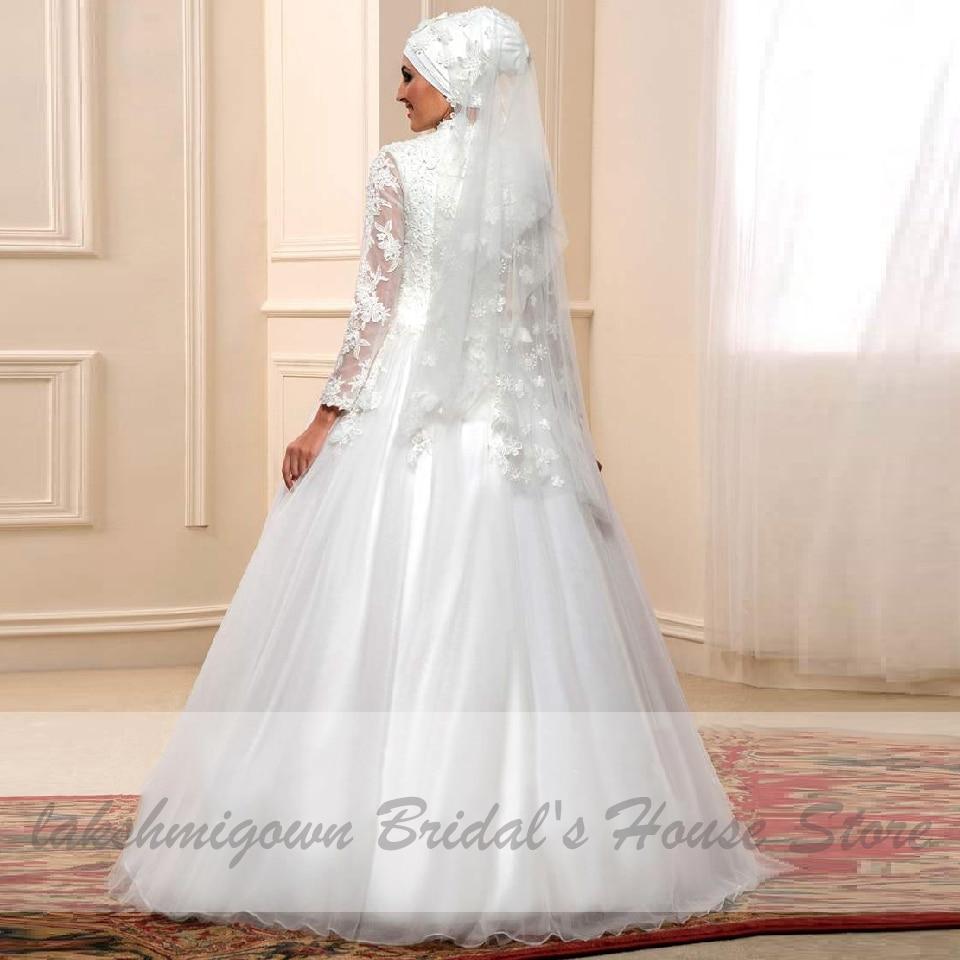 White Muslim Wedding Dress with Long Sleeves